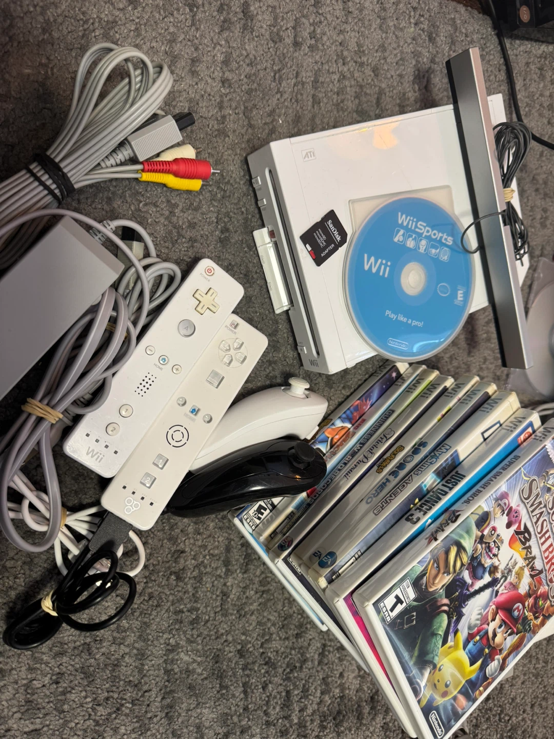 Nintendo Wii [32gb] + 2 Controllers & 10 Games