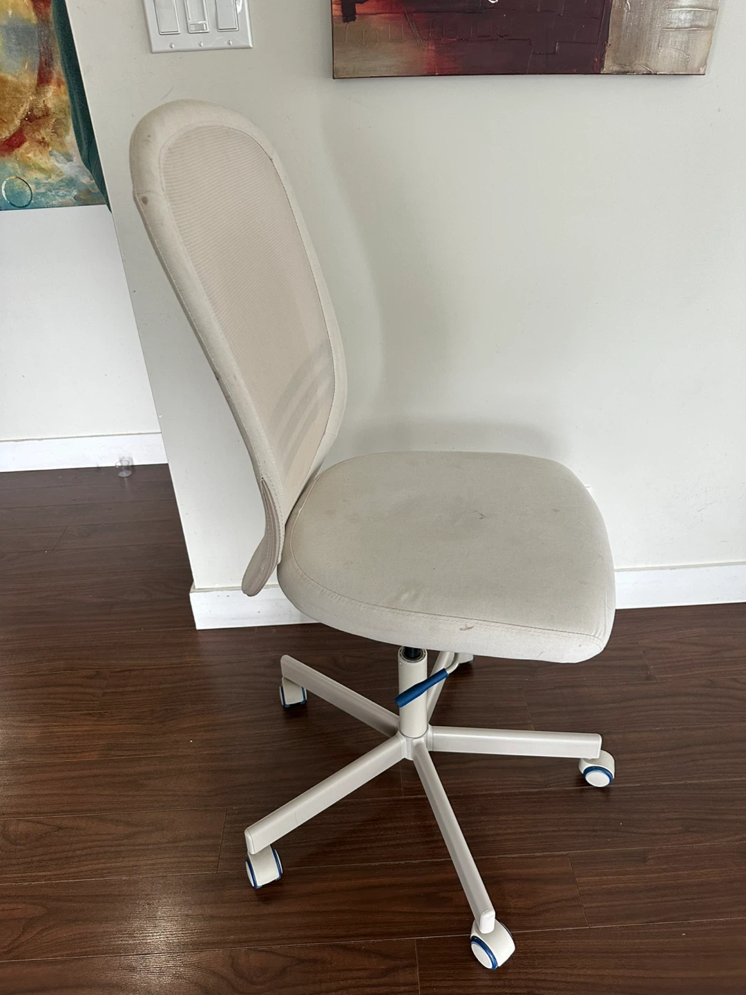 Ikea Cream Office Chair with Mesh Back - photo 3