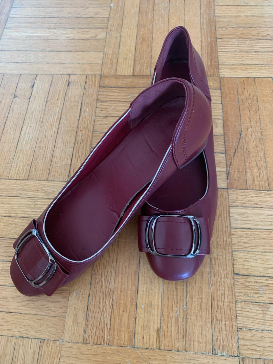 Women’s Burgundy Flats