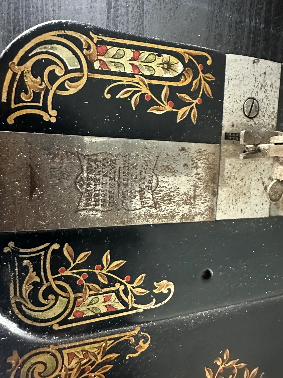 New Williams Antique Sewing Machine - photo 5