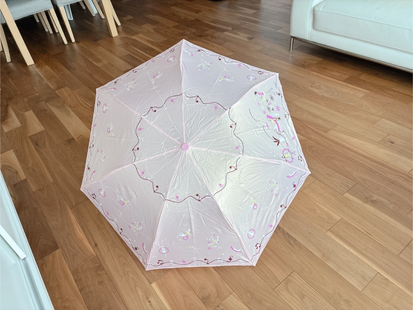 Pink umbrella with decorative print - photo 2