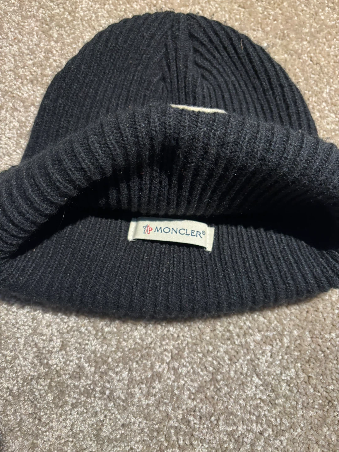 Moncler Black Ribbed Beanie - photo 2