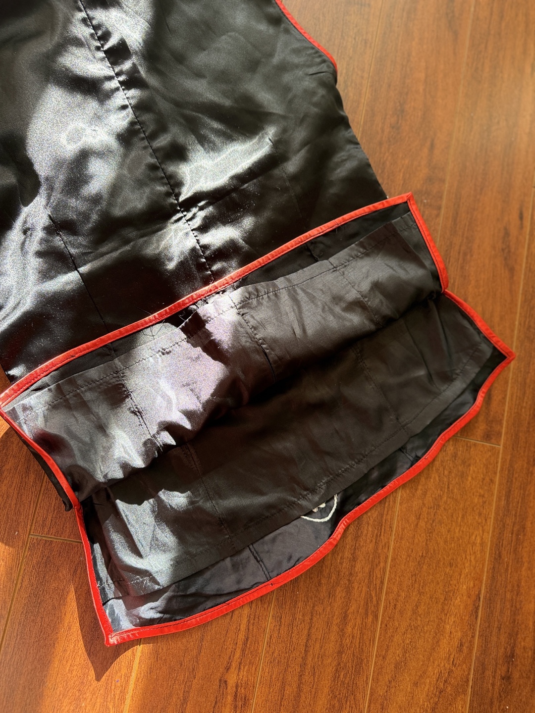 Black Embroidered Sleeveless Cheongsam Top - photo 4