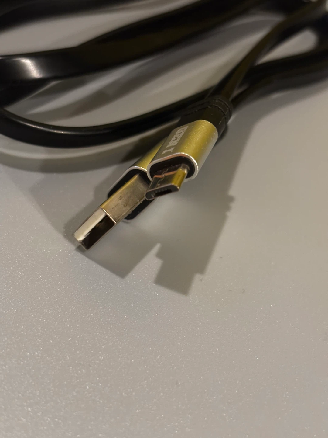 USB Car Charger and Cables - photo 3