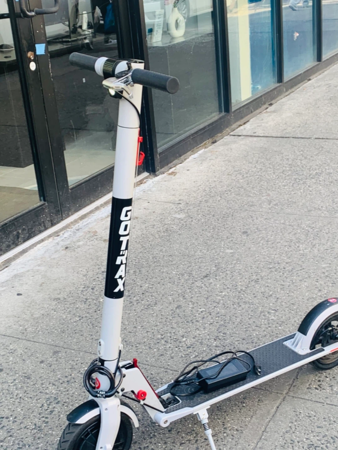 Gotrax Electric Scooter brand new condition - photo 2