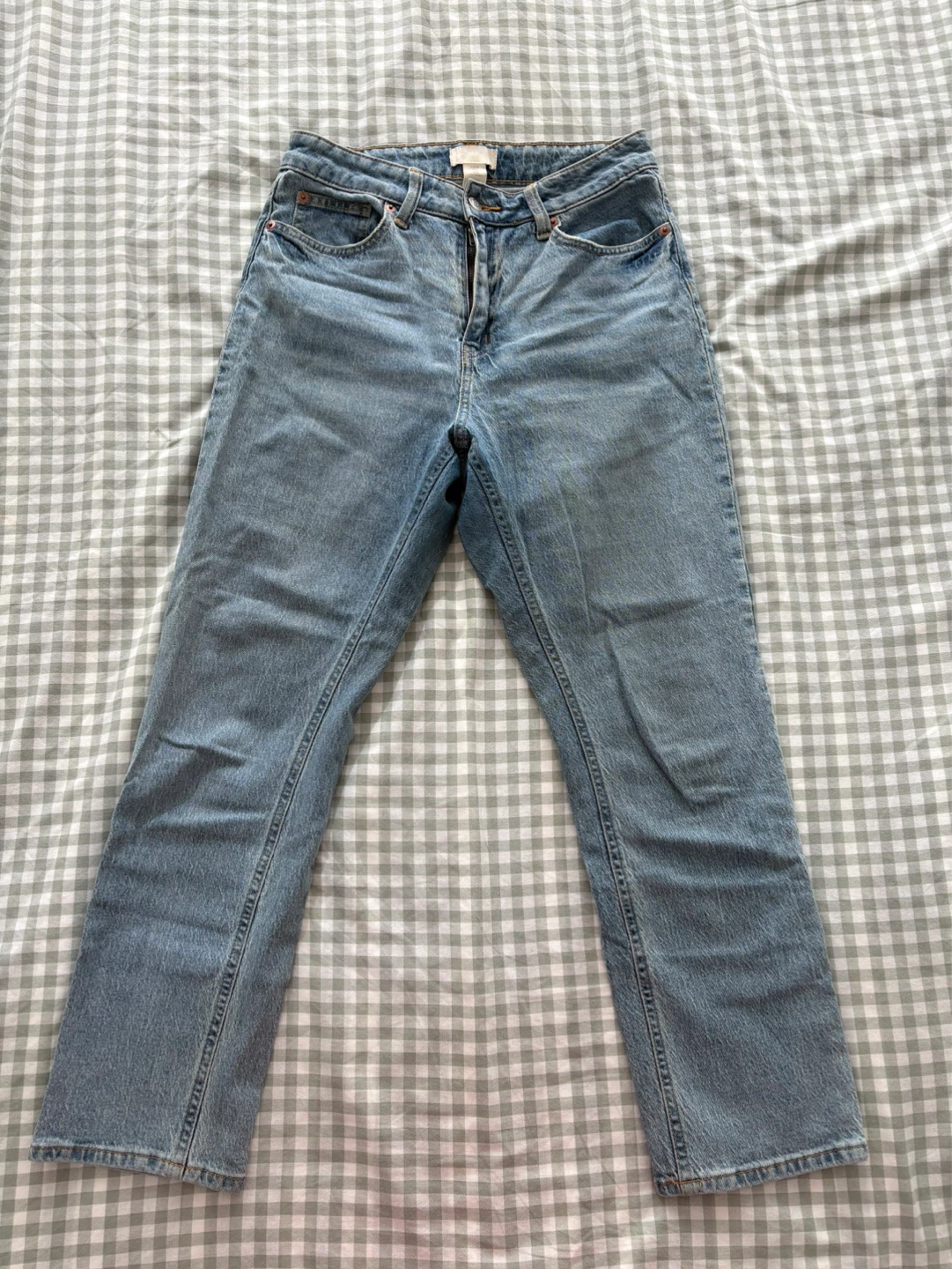 Women's Light Wash Jeans (Size 8) - photo 2