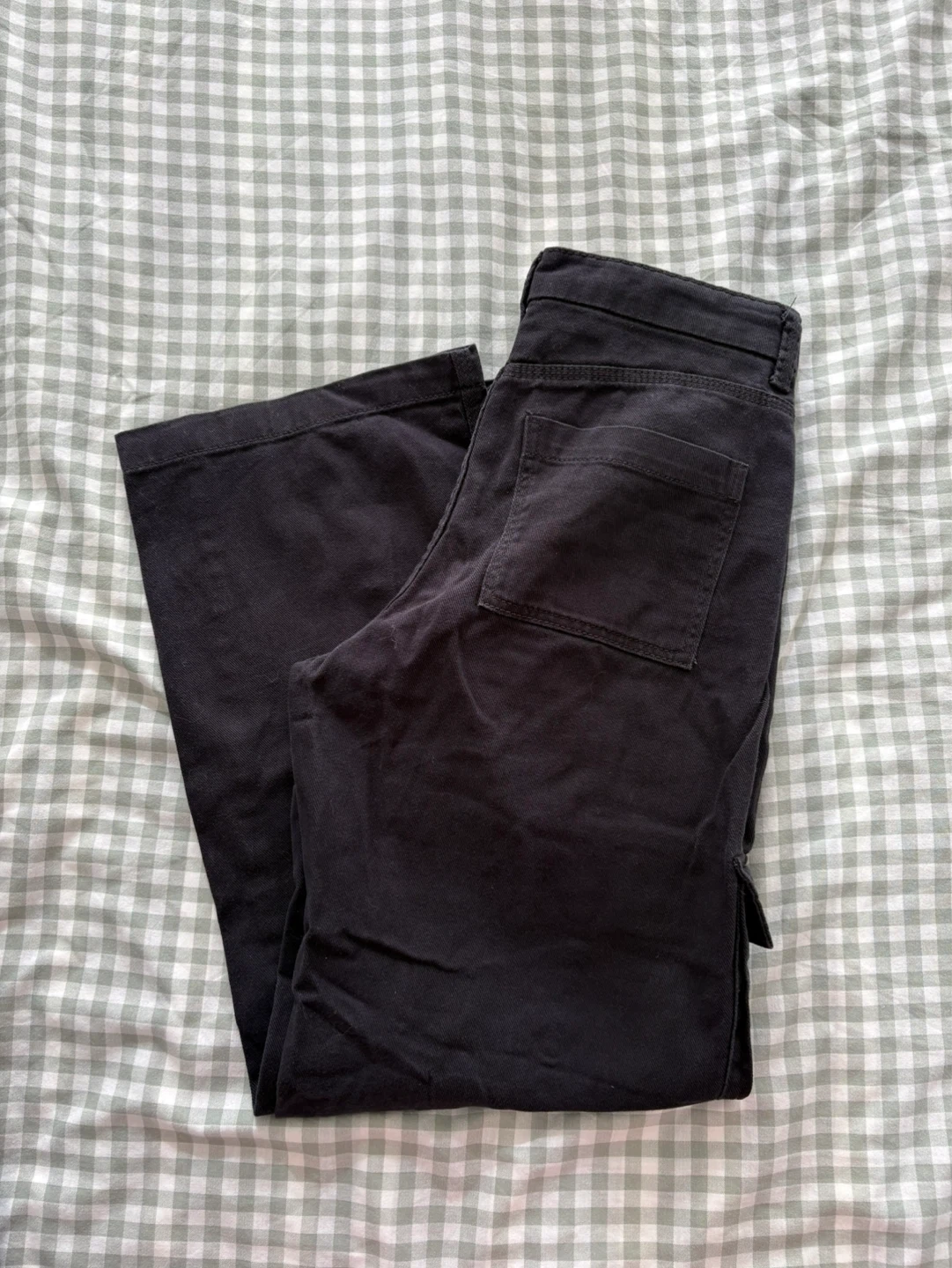 Women’s Black Cargo Pants  (Size 2)