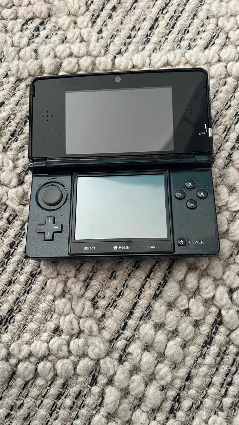 Nintendo 3DS (cosmo black)
