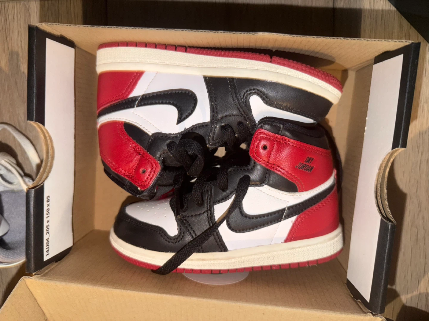 Air Jordan 1 High OG "Sky Jordan" Toddler Shoes
