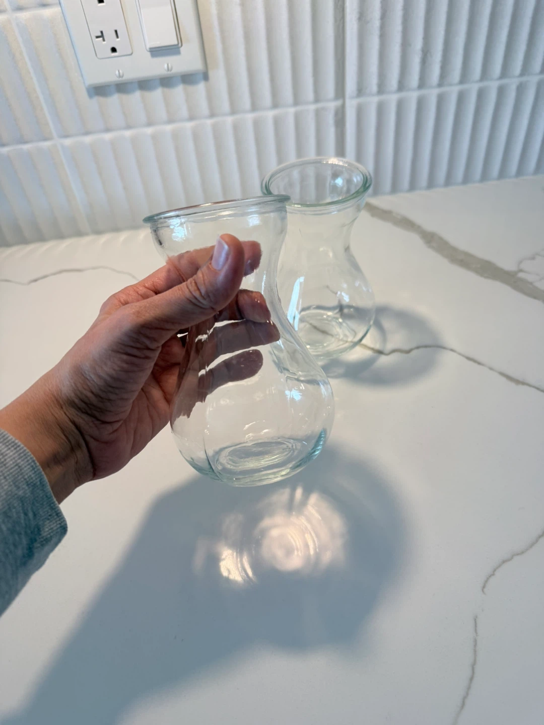 Set of 2 Clear Glass Vases