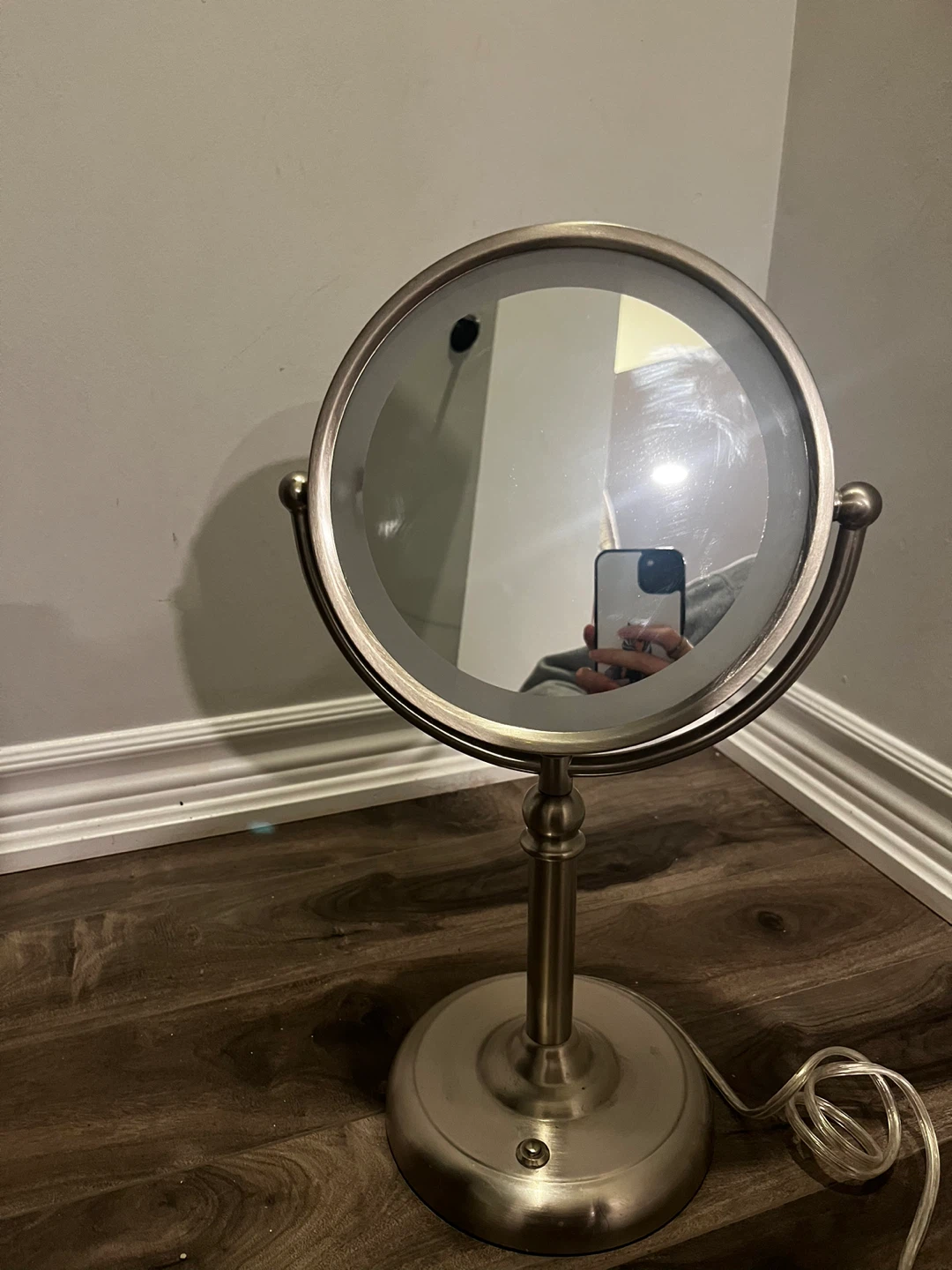 Lighted Vanity Mirror - photo 4
