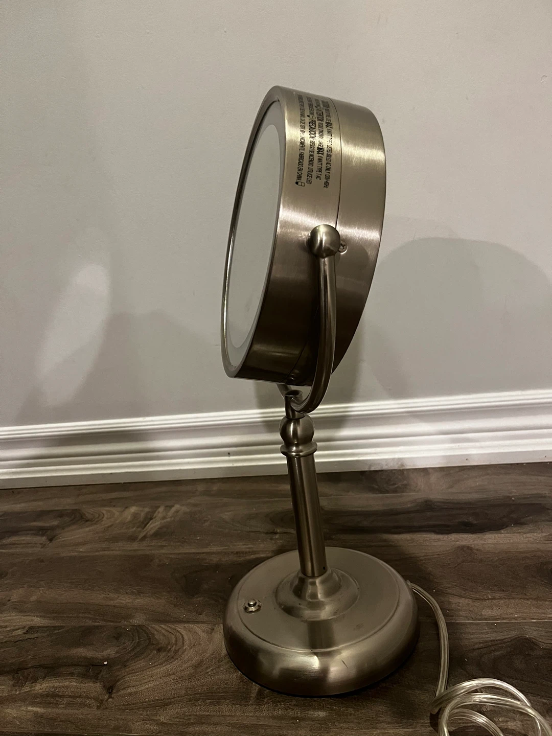 Lighted Vanity Mirror - photo 3