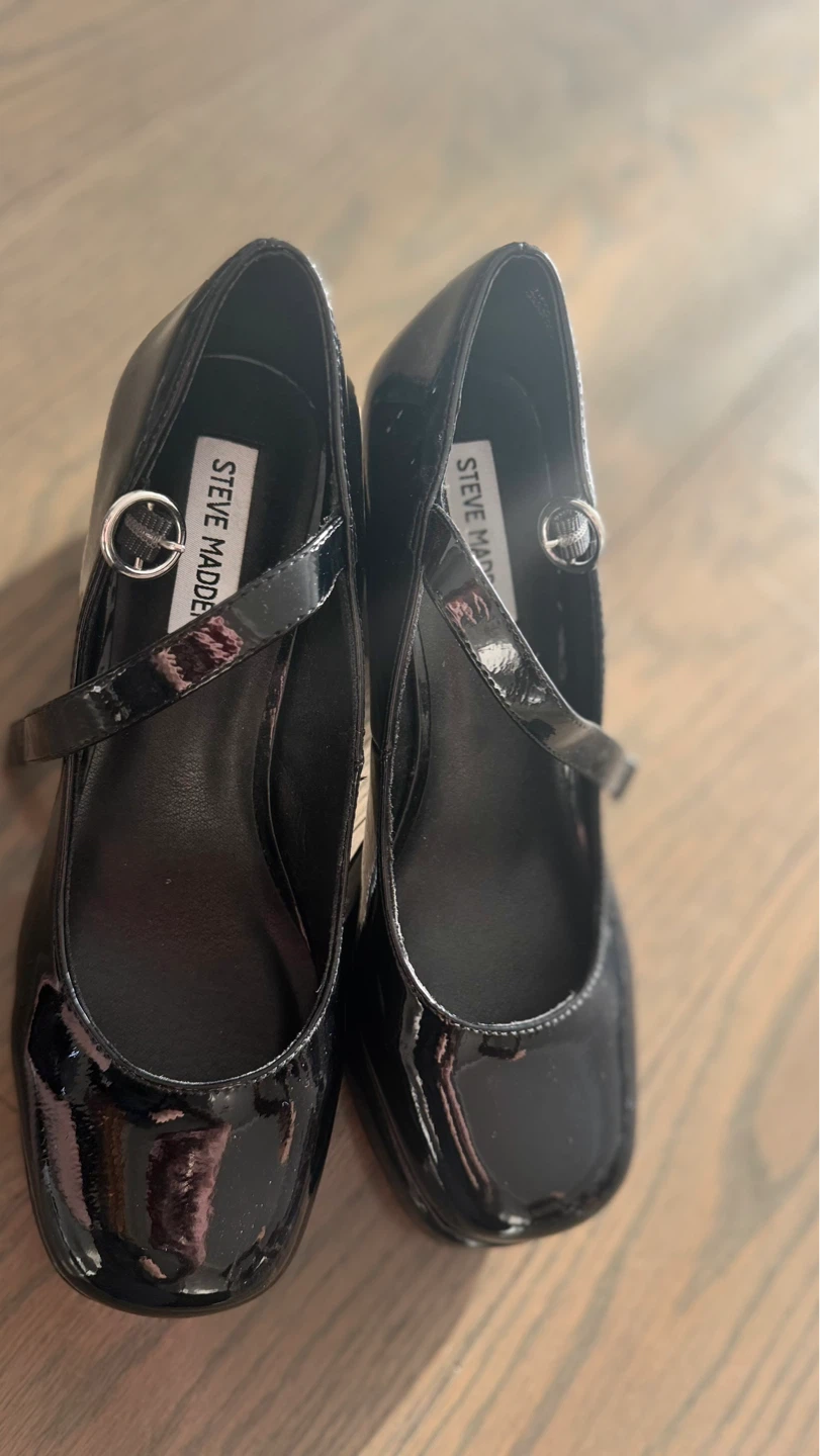 Steve Madden Black Patent Mary Jane Platform Heels