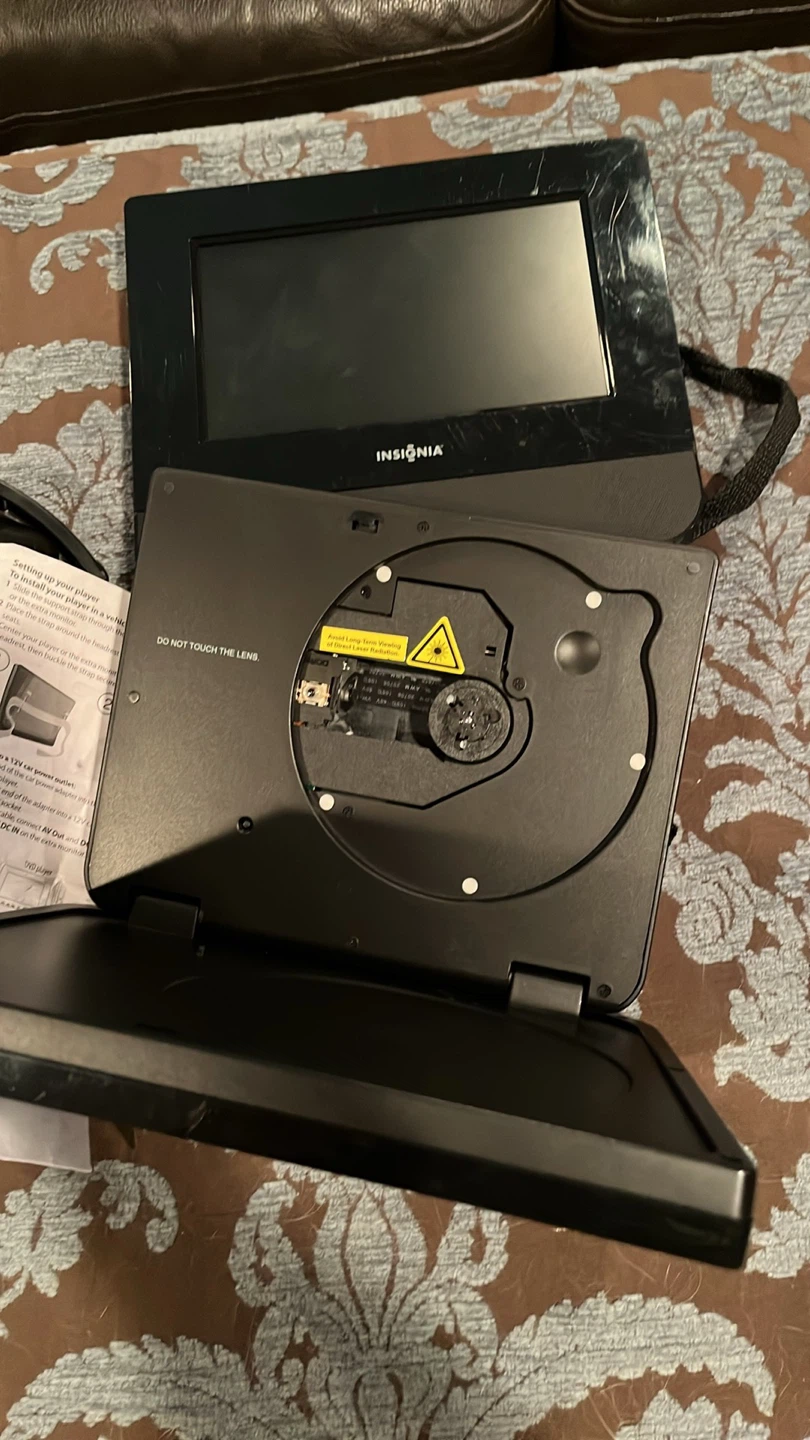 Insignia 7" Dual Screen Portable DVD Player - photo 2