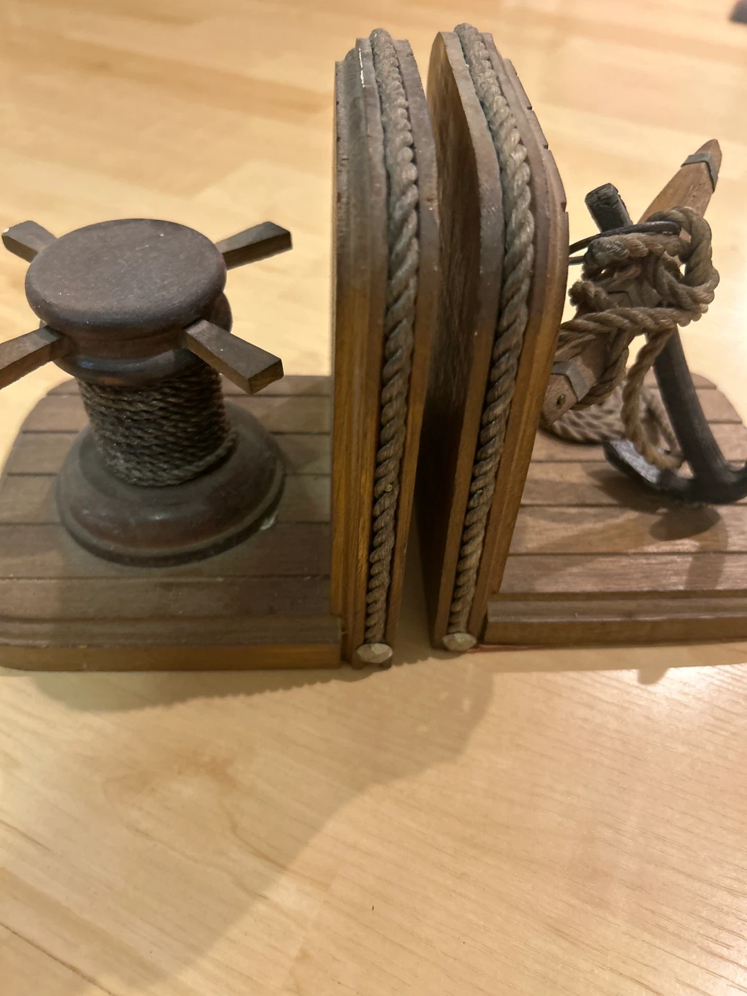Nautical Anchor and Winch Bookends *broken/fixable* - photo 2