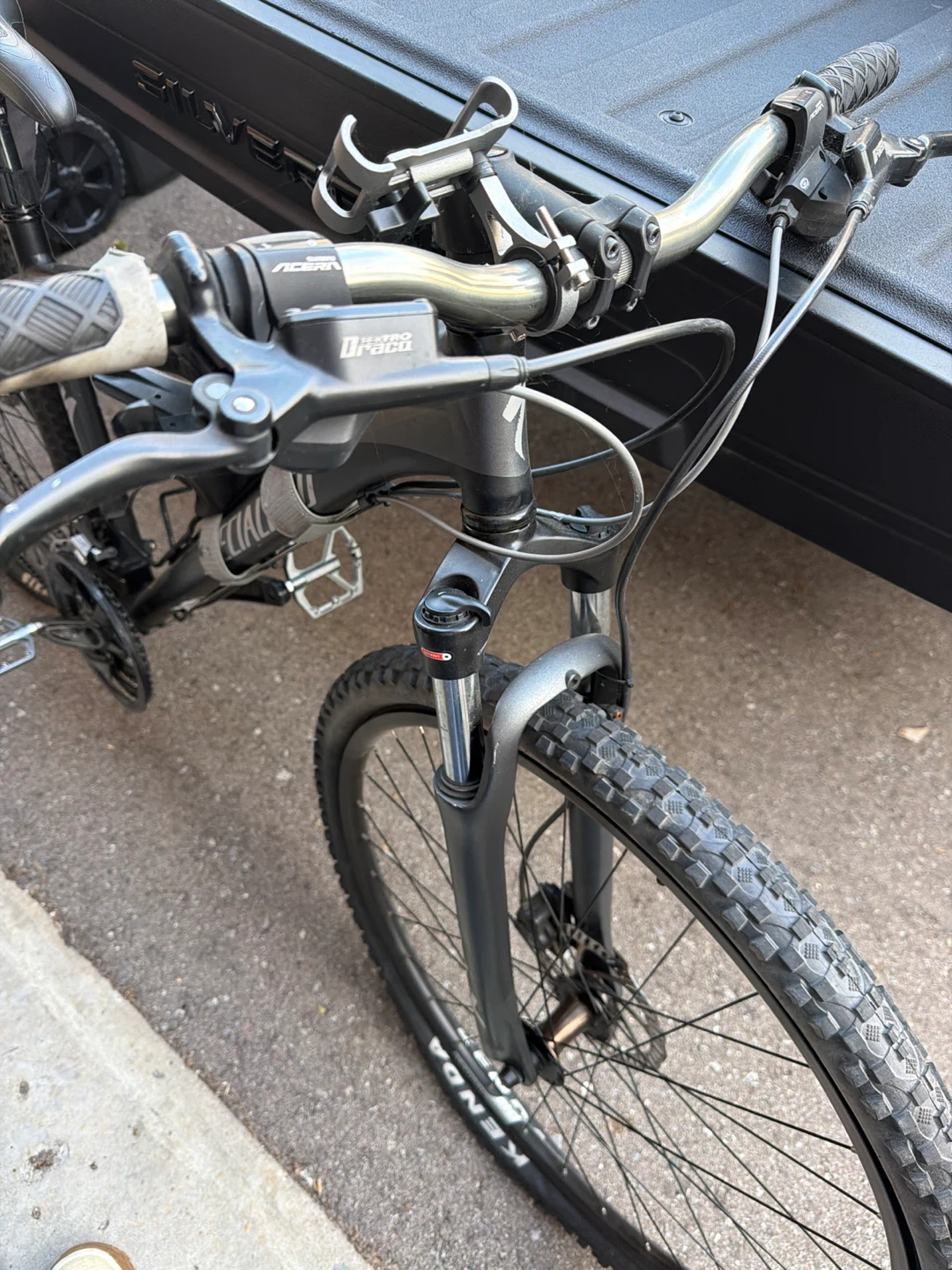 Specialized Rockhopper Mountain Bike - photo 2