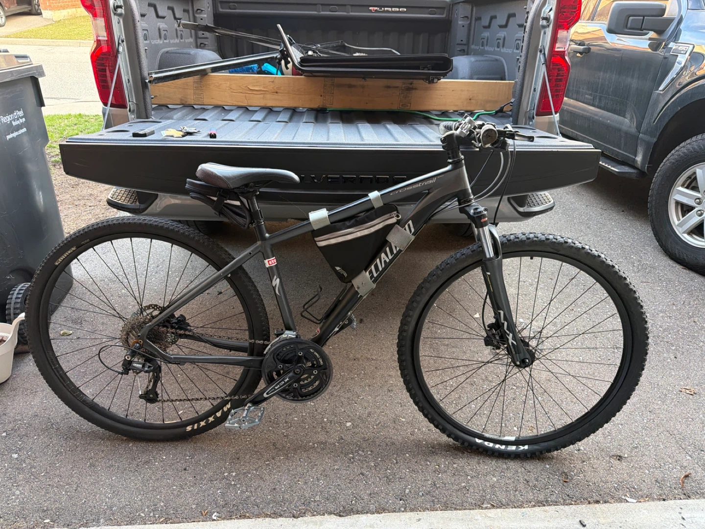 Specialized Rockhopper Mountain Bike