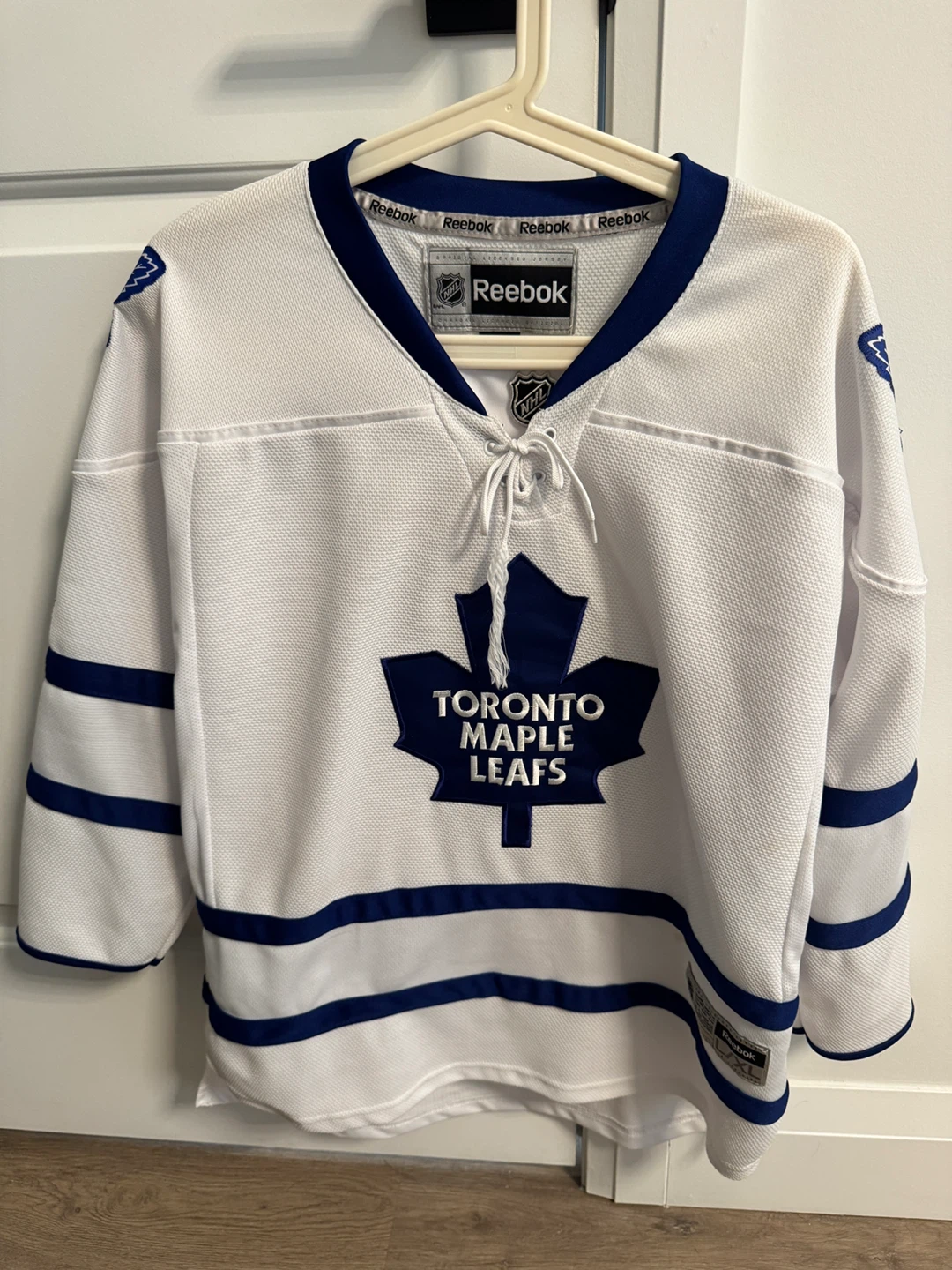 Reebok Toronto Maple Leafs Jersey Youth Size XL, Kessel #81