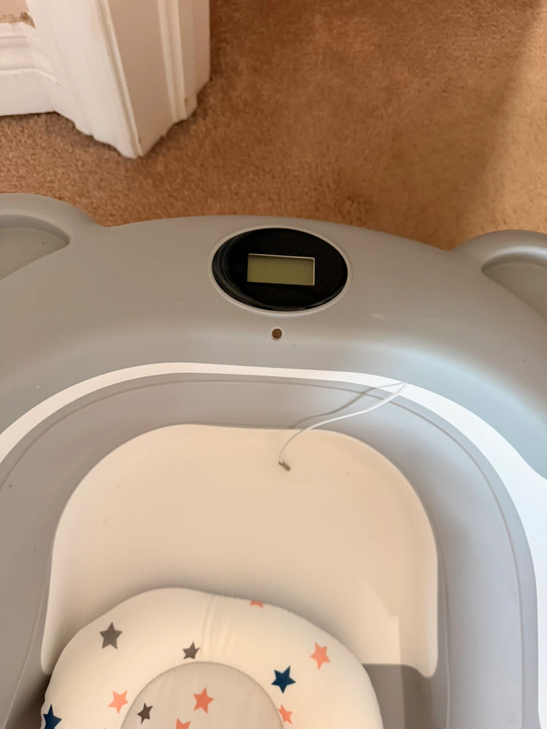 Collapsible Baby Bathtub with Adjustable Temperature - photo 2