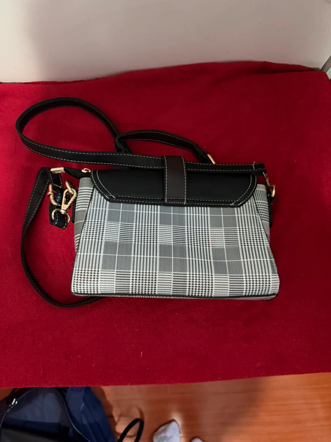 Women's Plaid Crossbody Handbag - photo 3