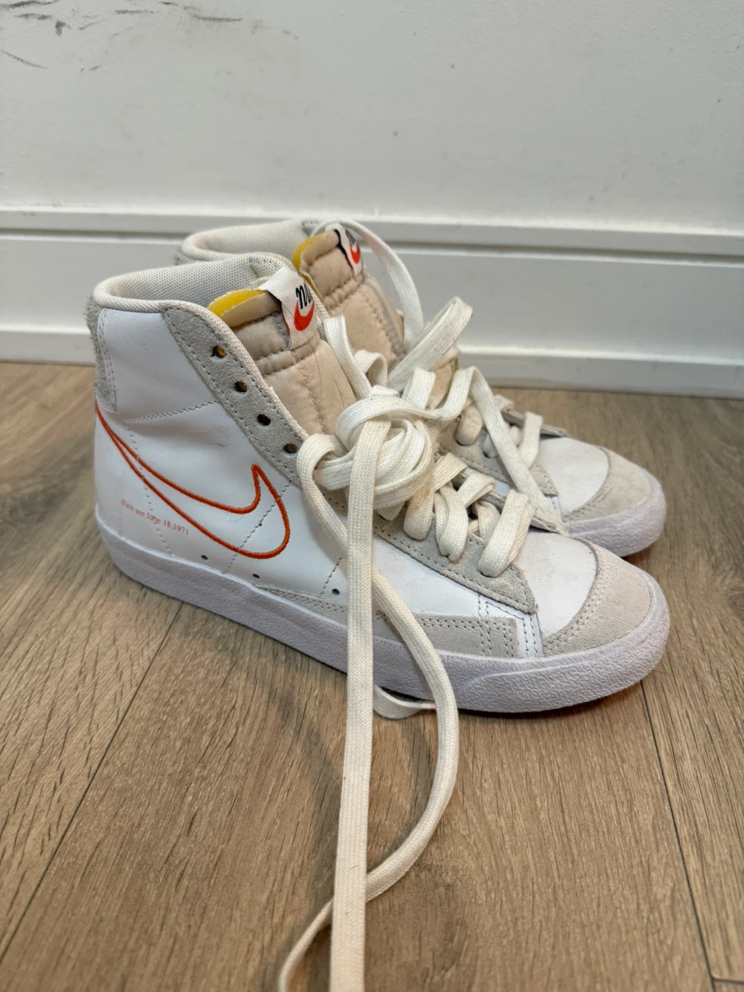 New - Nike Blazer Mid '77 Vintage White Orange Sneakers