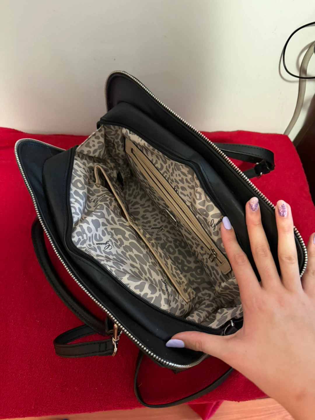 Black Guess Satchel Handbag - photo 3