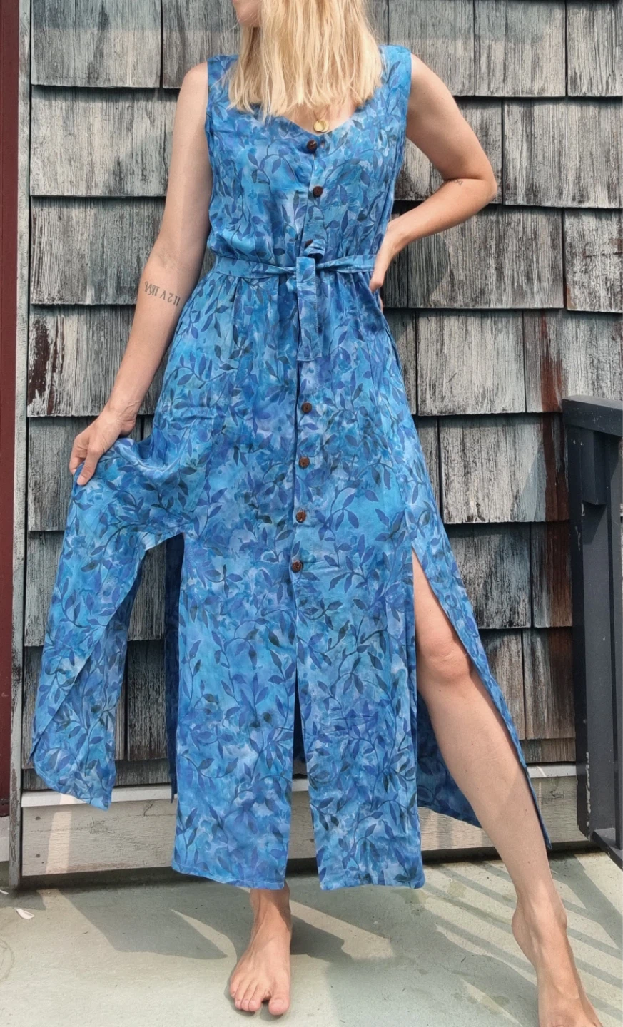 Long blue dress