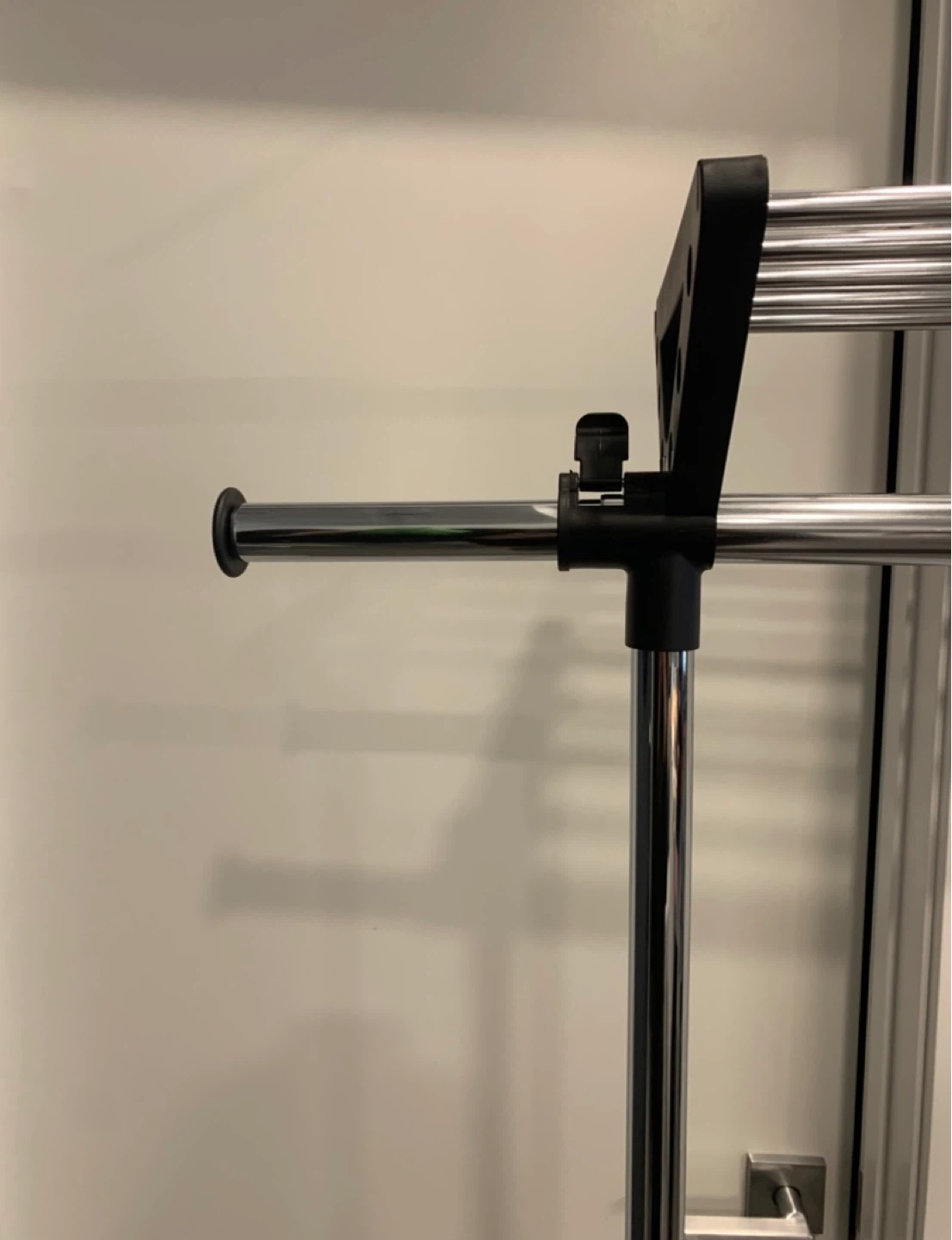 Pending —- Expandable Clothing Rack On Wheels - photo 4