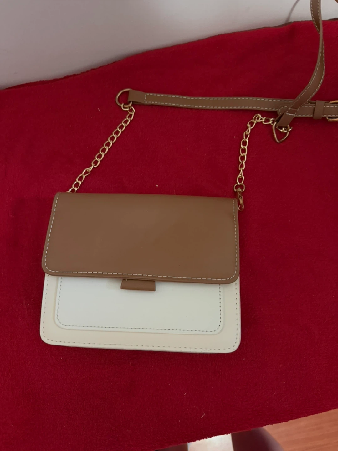 Two-tone crossbody purse