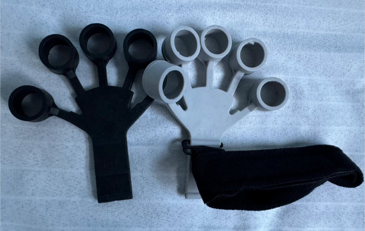 Finger Stretcher Hand Grip Trainer - 2pc Set | 13/17/21LB - photo 3