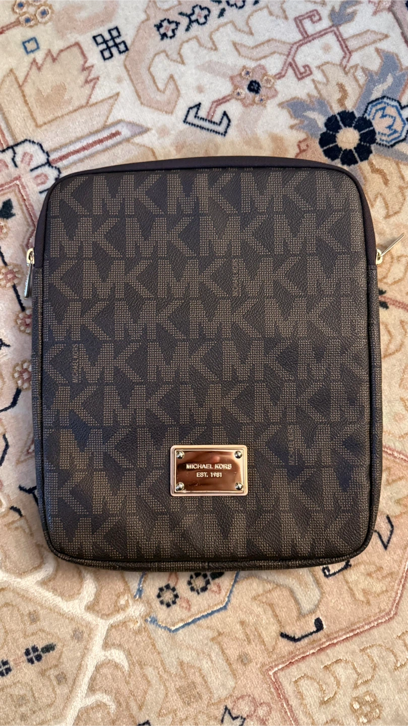 Michael Kors Monogram Pouch