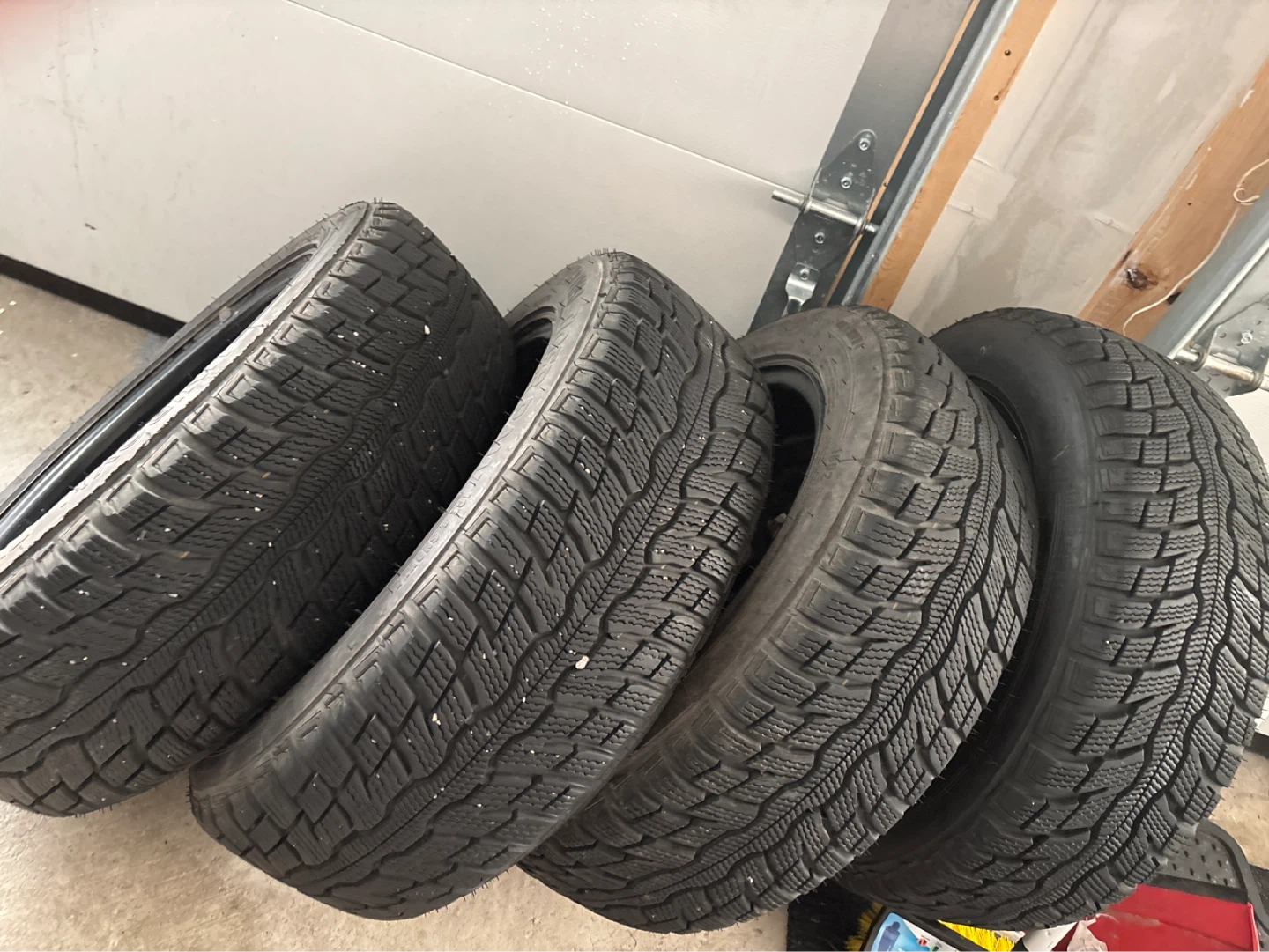 4 Winter Tires on Rims - photo 2