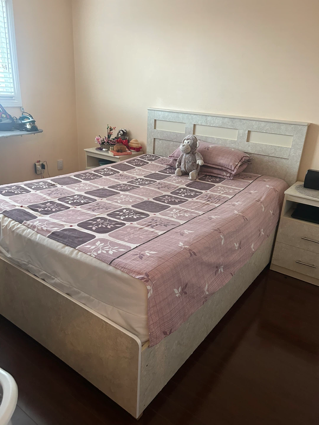 Queen Size wooden set (storage included) night table & closet