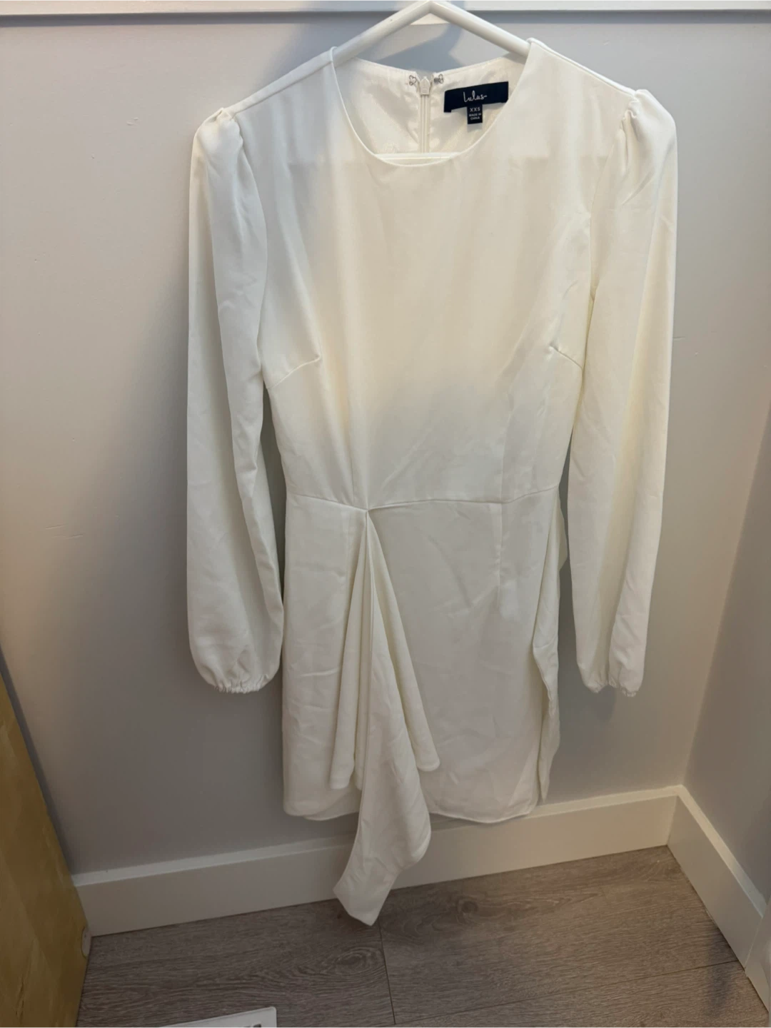 New with tags! White Long Sleeve Tie-Front Skater Dress - photo 4