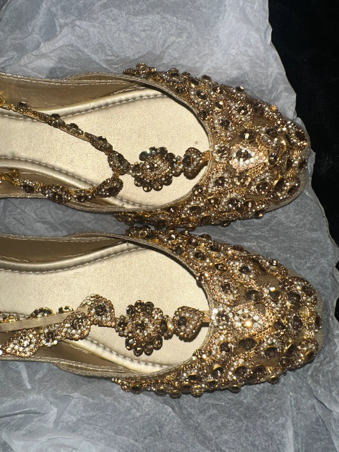 Stylo Embellished Gold Flats/Khussas - photo 4