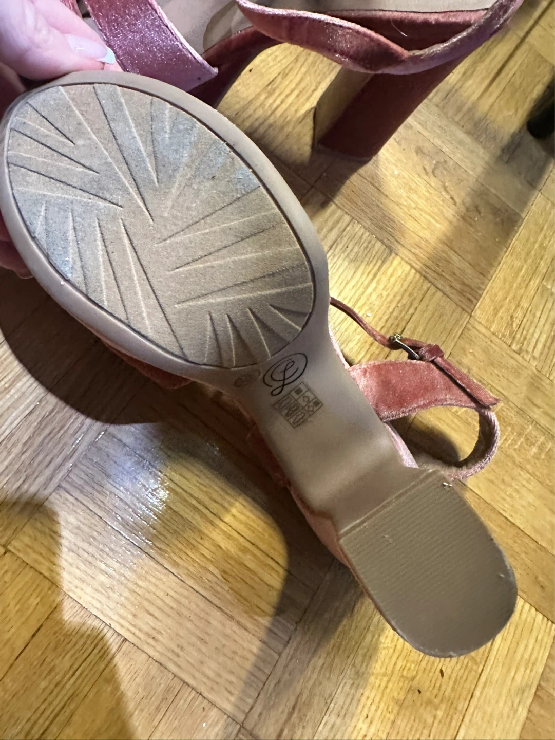 Chinese Laundry Velvet Platform Heels - Size 7.5 - photo 3
