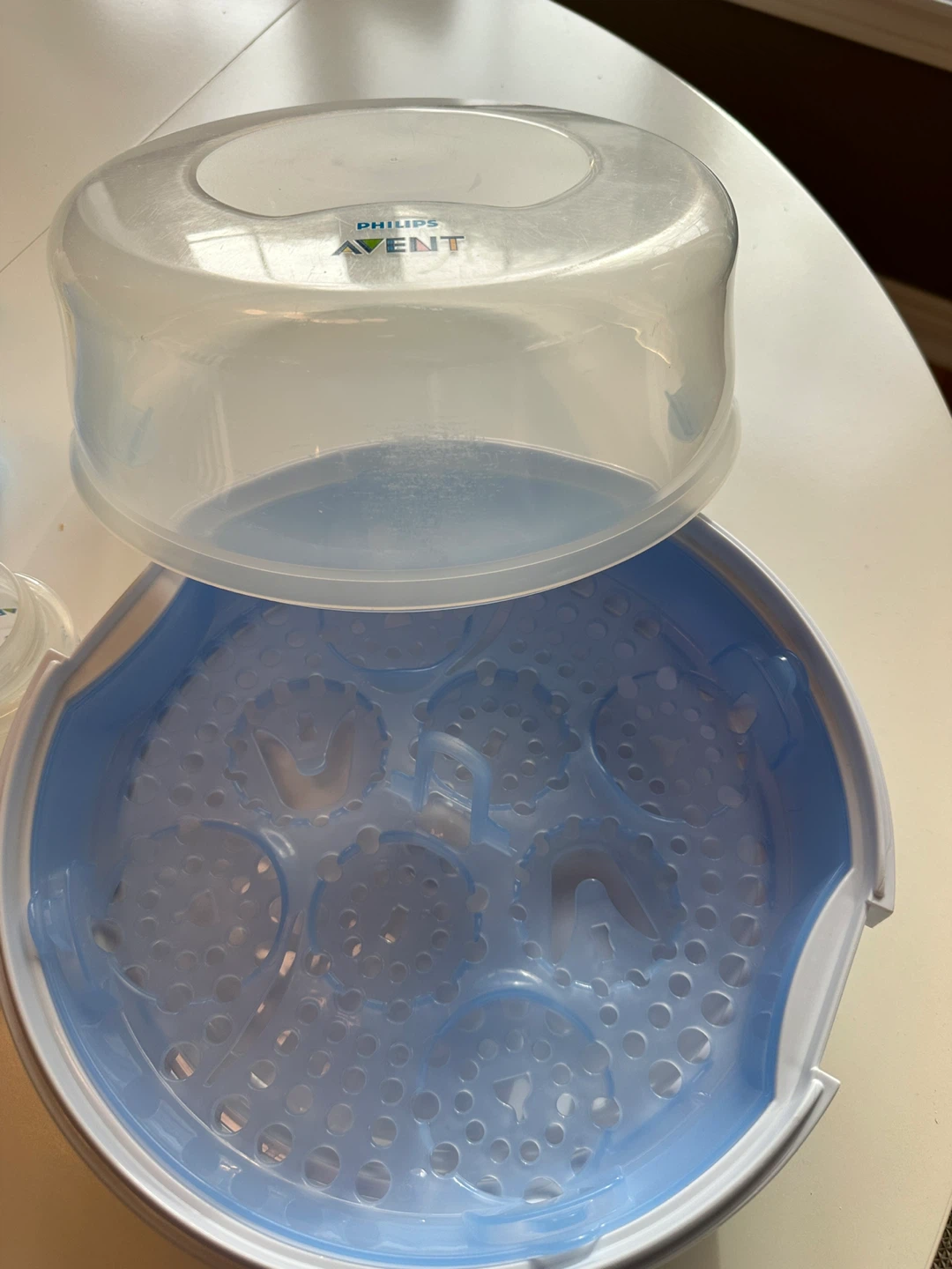 Philips Avent Breast Pump w/ Sterilizer & Accessories - photo 3