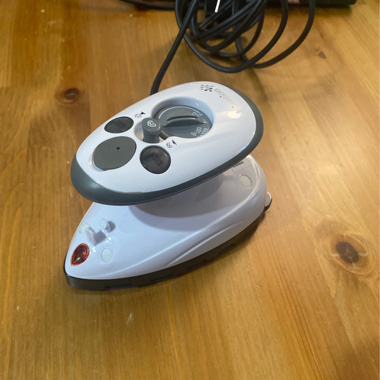 No-Drip Mini Steam Iron for Travel