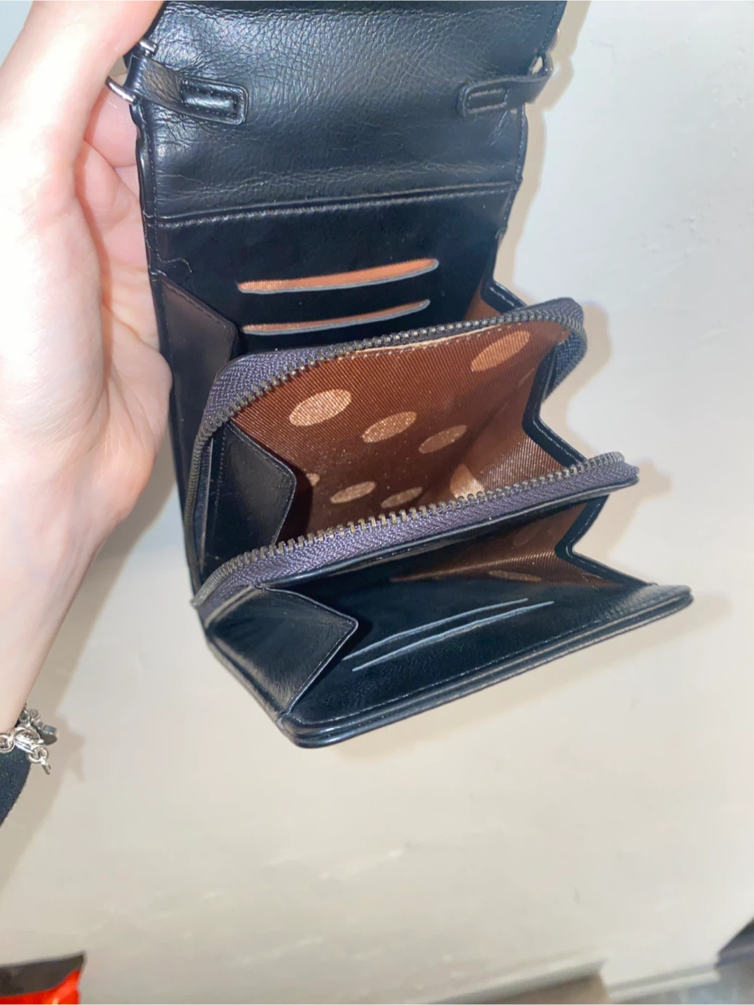 Black studded wallet with crossbody strap - photo 3