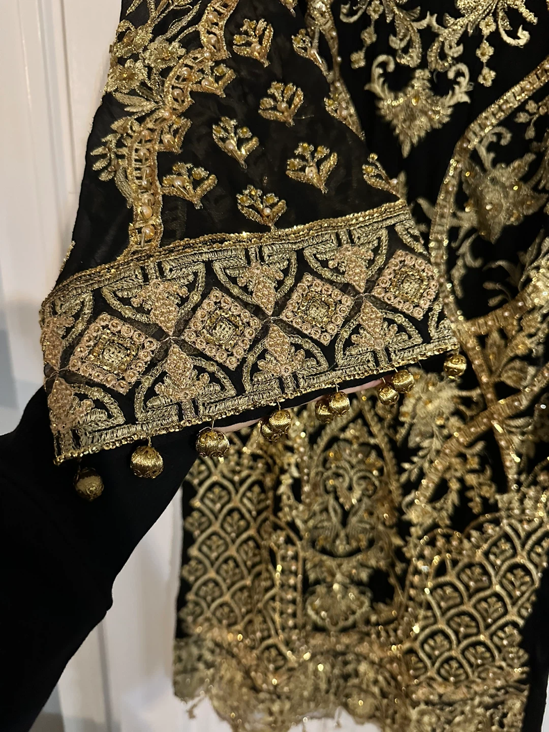 Black and Gold Embroidered Outfit with Scarf - photo 4