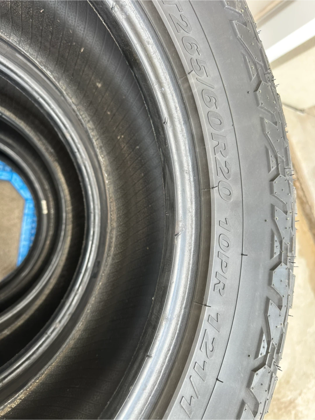 Tires 265 60 R20 - photo 2