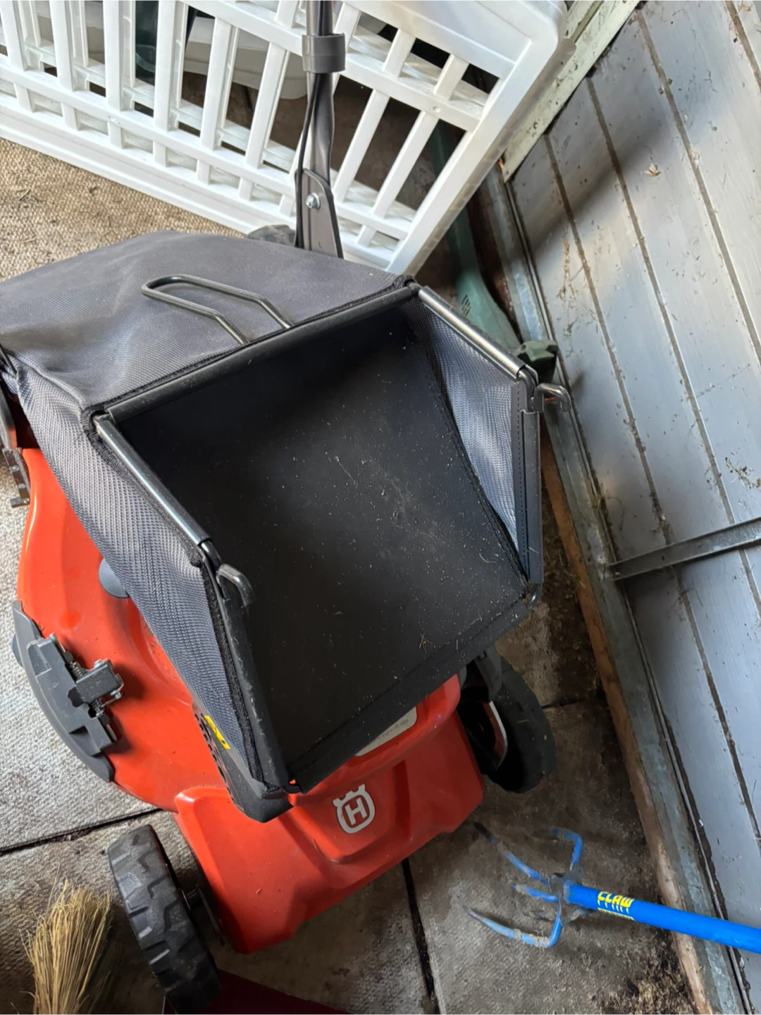 Husqvarna Electric Lawn Mower - photo 2