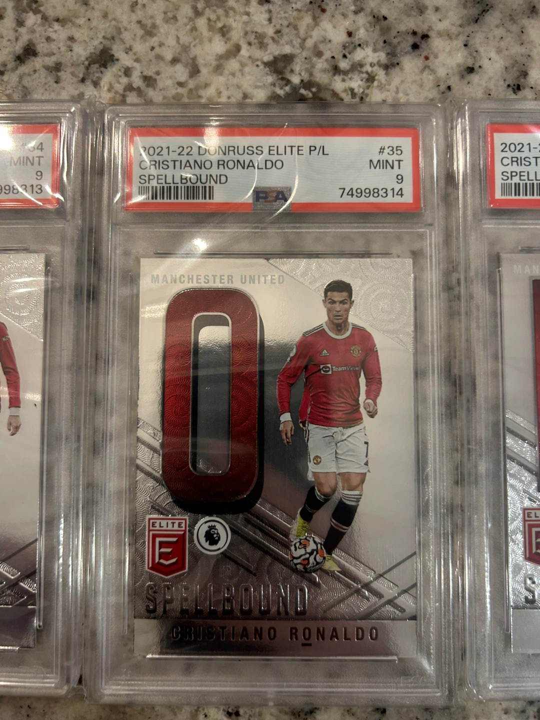 2021-22 Donruss Elite Cristiano Ronaldo Spellbound - photo 3