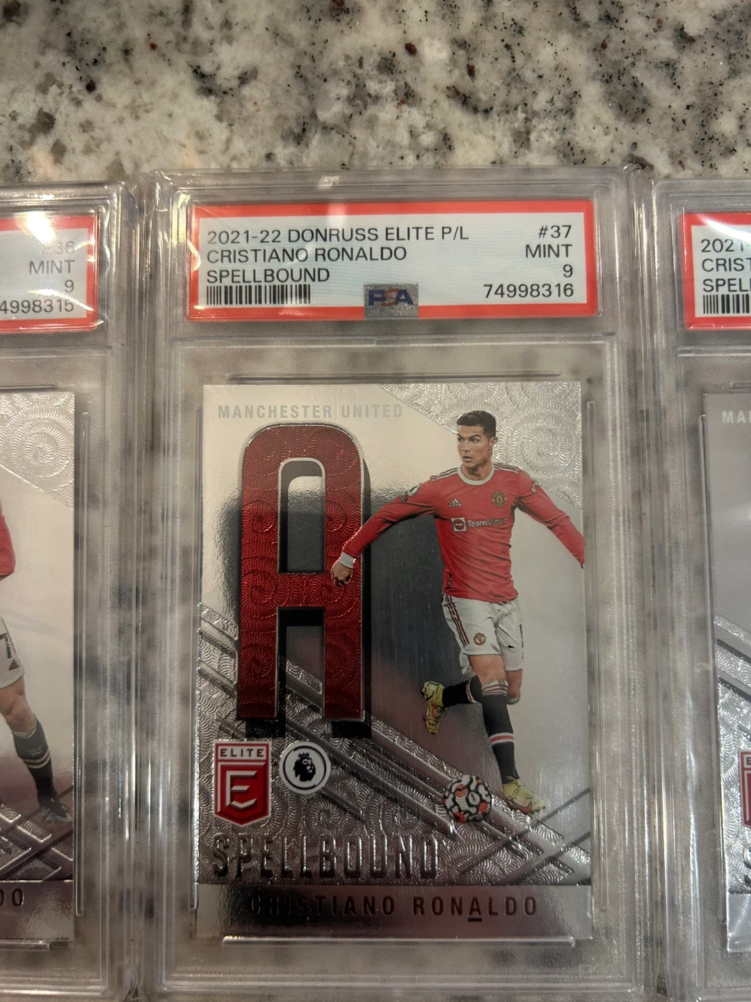 2021-22 Donruss Elite Cristiano Ronaldo Spellbound - photo 5