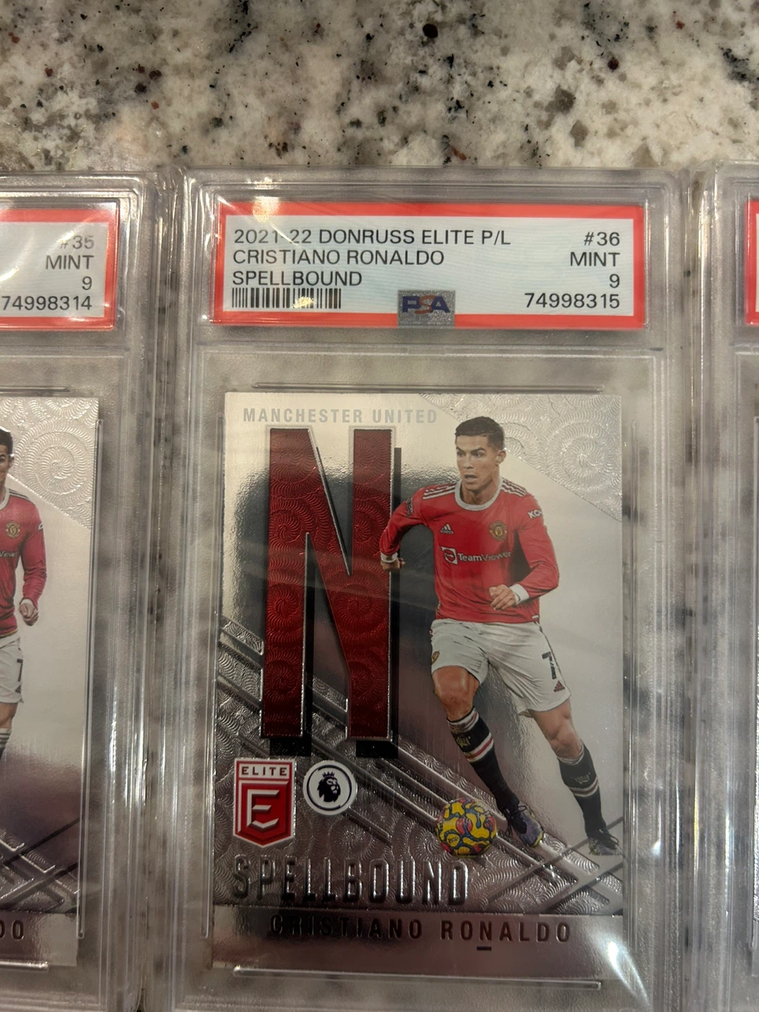 2021-22 Donruss Elite Cristiano Ronaldo Spellbound - photo 4