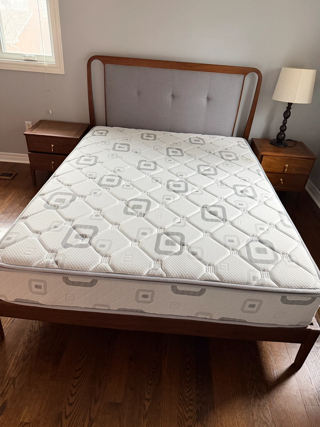 Queen Size bed