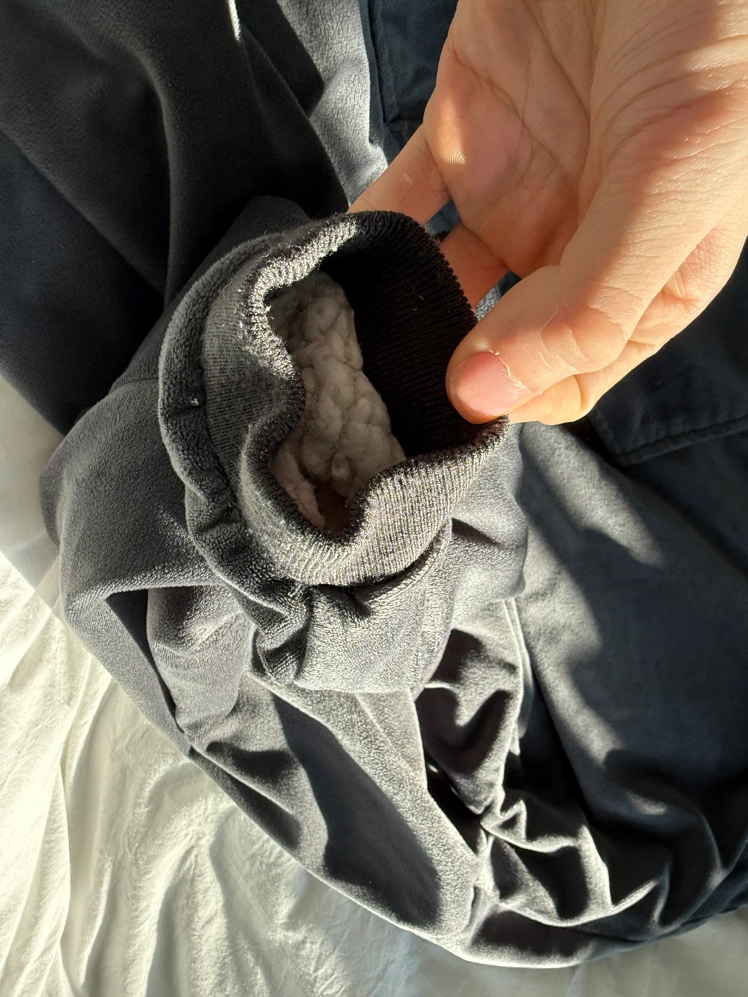 The Comfy Sherpa Lined Hooded Blanket medium - photo 4