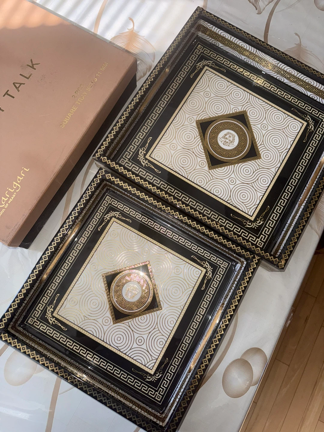Set of 2 Square Serving Trays - photo 2