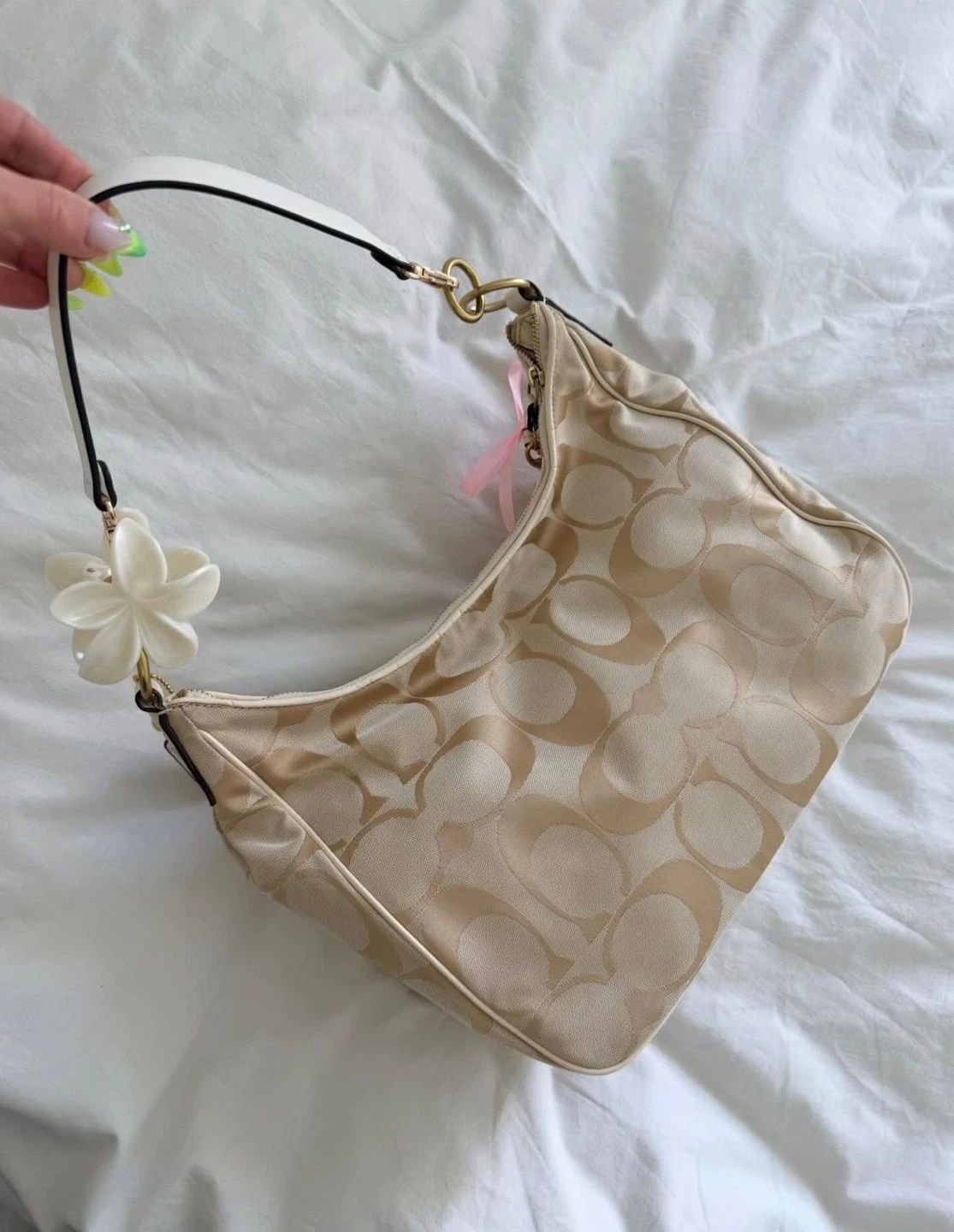 Vintage Coach Signature Stripe Hobo Bag (F21873) – Barely Used - photo 2