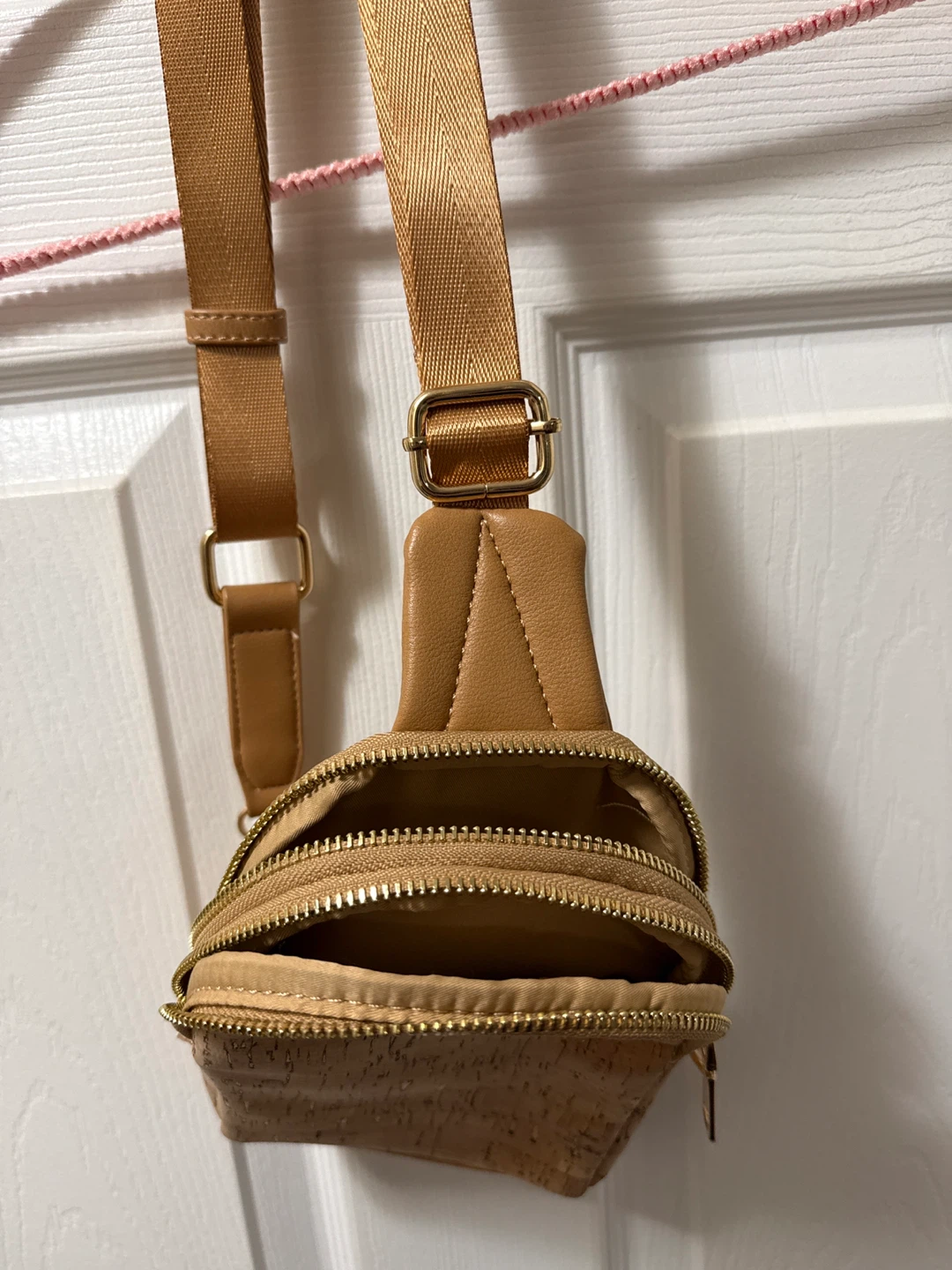 Madison Wear Cork Sling Bag - photo 3